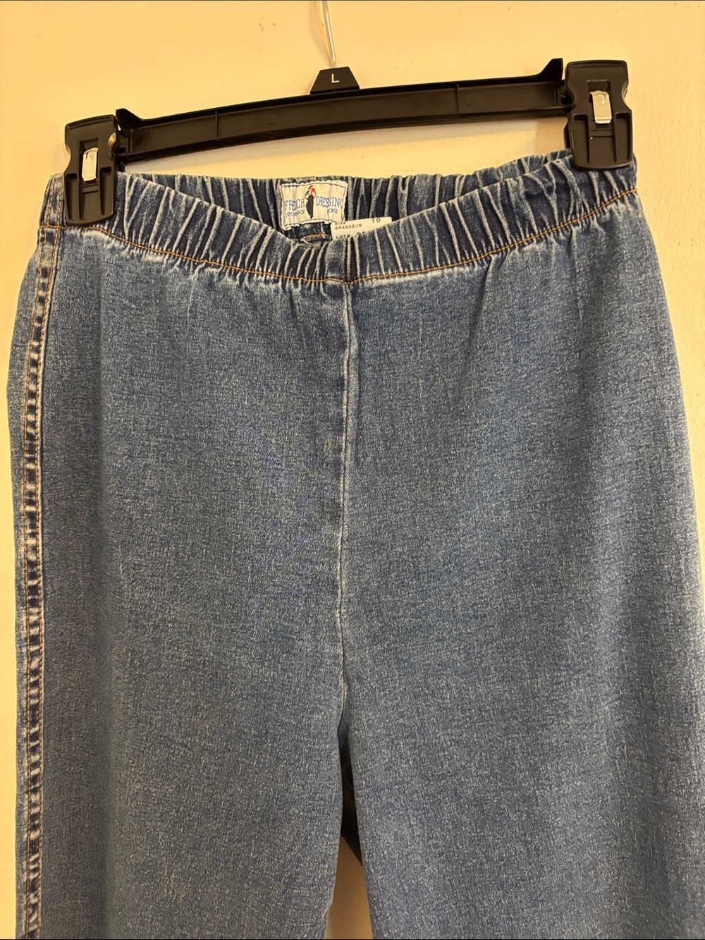 Women’s Elastic Waist Skinny Jeans in Light Blue